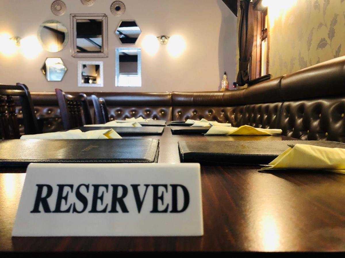 The Aberdeen Arms Hotel Tarves 外观 照片