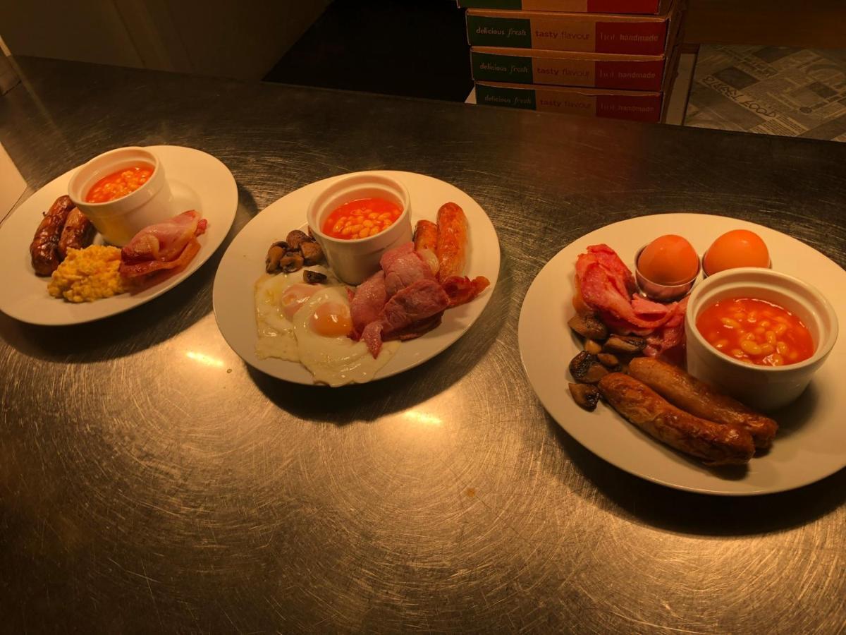 The Aberdeen Arms Hotel Tarves 外观 照片