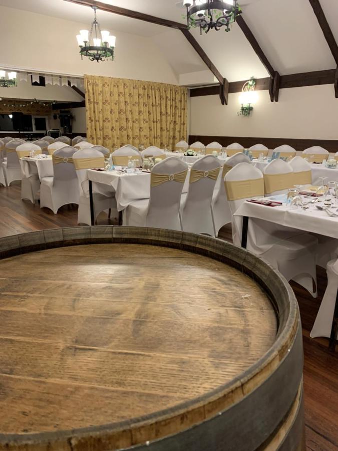 The Aberdeen Arms Hotel Tarves 外观 照片